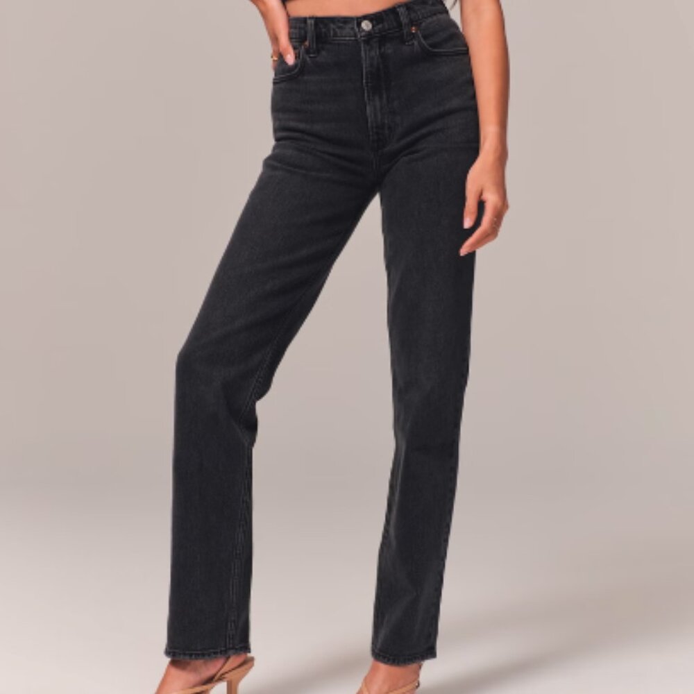 Abercrombie & Fitch Ultra High Rise 90s Straight Jean